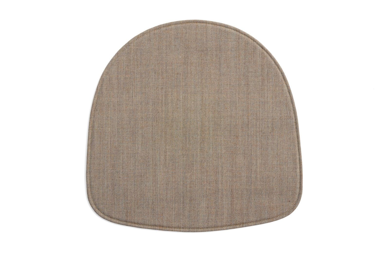 Beige Sitzauflage für Hay About A Chair AAC Stuhl, passendes Sitzkissen für mehr Komfort.